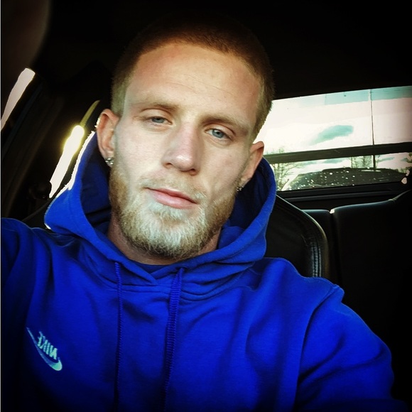 Meet your Posher, Paul - Picture 2 of 2